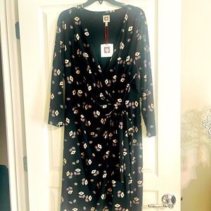 Gorgeous Anne Klein wrap dress